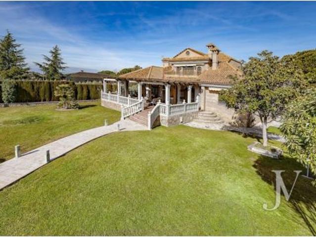 Chalet en venta en El Coto, El Casar
