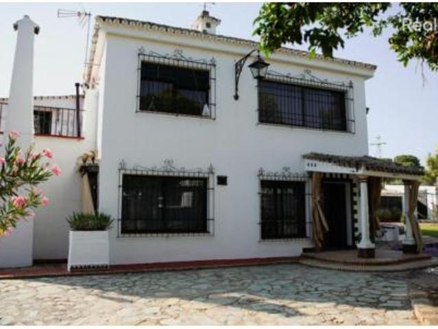Chalet en venta en El Castillo De Las Guardas, Andalucía