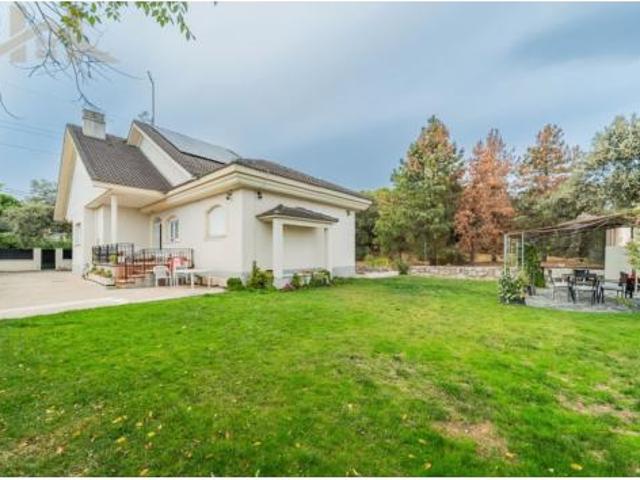 Chalet en venta en Navalquejigo, El Escorial