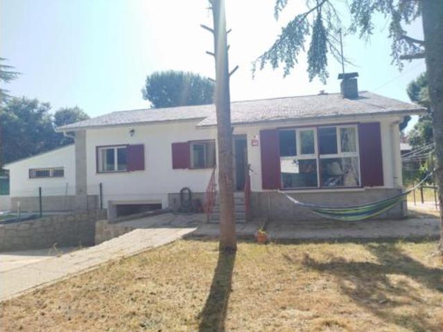 Villa en venta en El Escorial