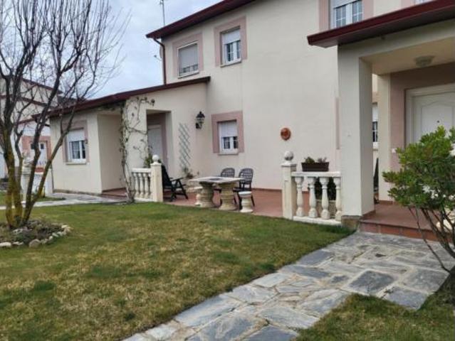 Villa en venta en El Espinar, Los Ángeles de San Rafael