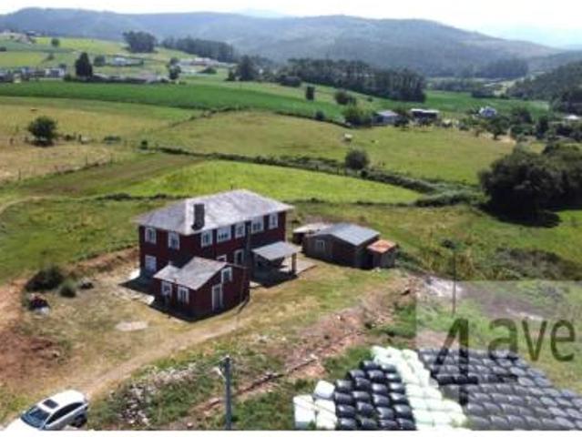 Chalet en venta en El Franco, Asturias