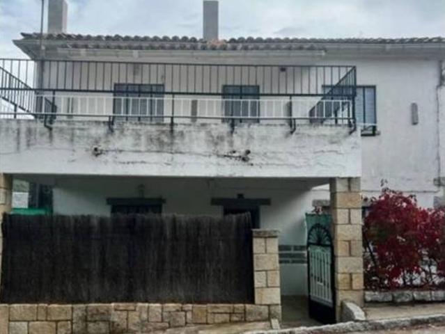 Villa en venta en El Hoyo De Pinares