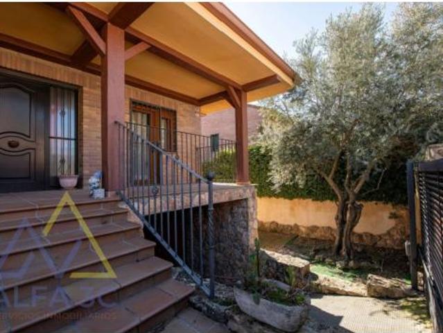 Chalet en venta en El Molar, Madrid