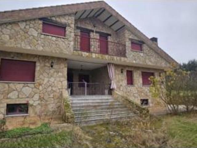 Chalet en venta en El Pino De Tormes, Castilla y León