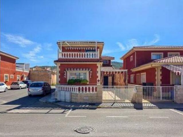 Chalet en venta en el Pinós / Pinoso, Alacant / Alicante
