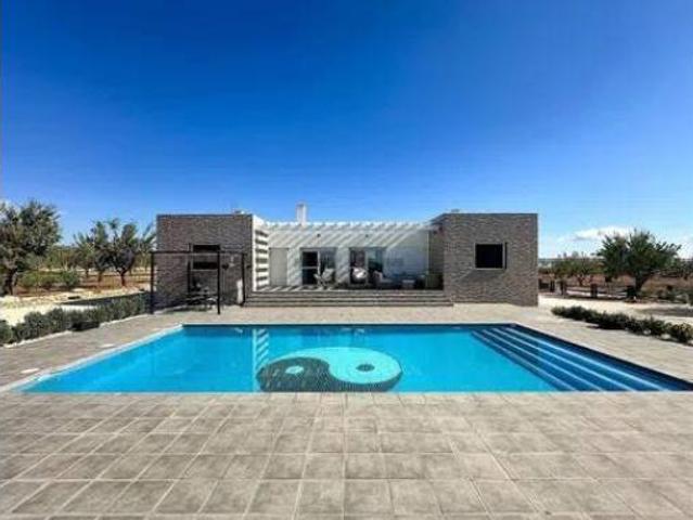 Chalet en venta en el Vinalopó Mitjà / El Vinalopó Medio, Valencia