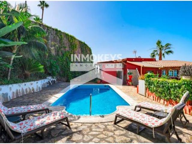 Villa en venta en Tenerife, Urbanización Jardín Zamoga