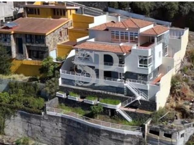 Villa en venta en Tenerife, Urbanización Nortesol