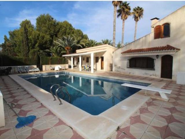 Chalet en venta en el Vinalopó Mitjà / El Vinalopó Medio, Valencia