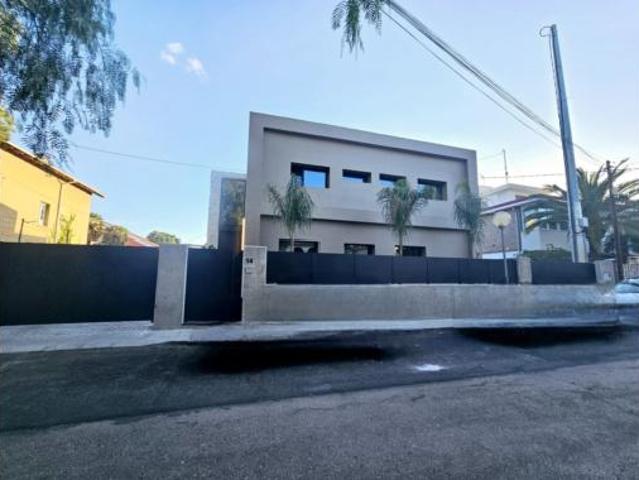 Villa en venta en Elda, Barrio San Francisco de Sales