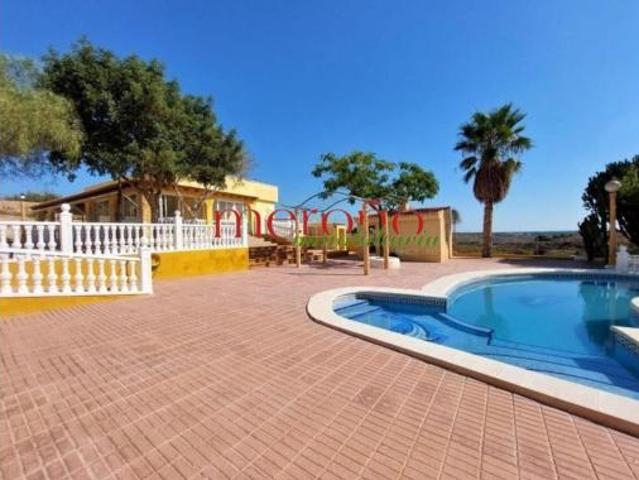 Chalet en venta en la Punyalà, el Baix Vinalopó