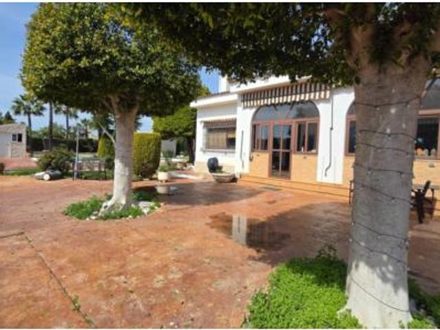 Chalet en venta en Atzavares, el Baix Vinalopó