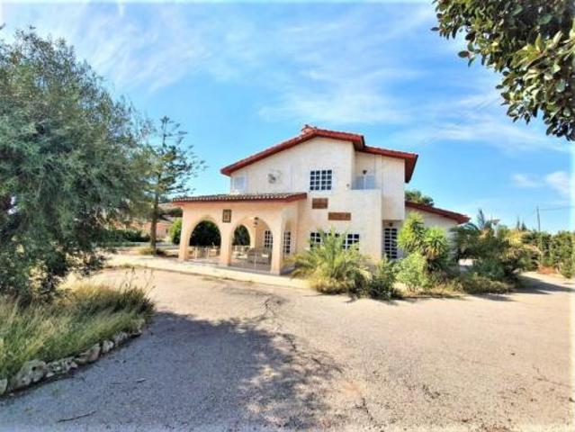 Chalet en venta en la Foia, el Baix Vinalopó