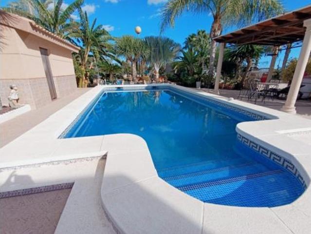 Chalet en venta en Matola, el Baix Vinalopó