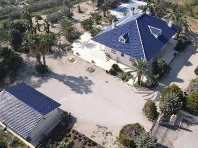 Chalet en venta en la Foia, el Baix Vinalopó