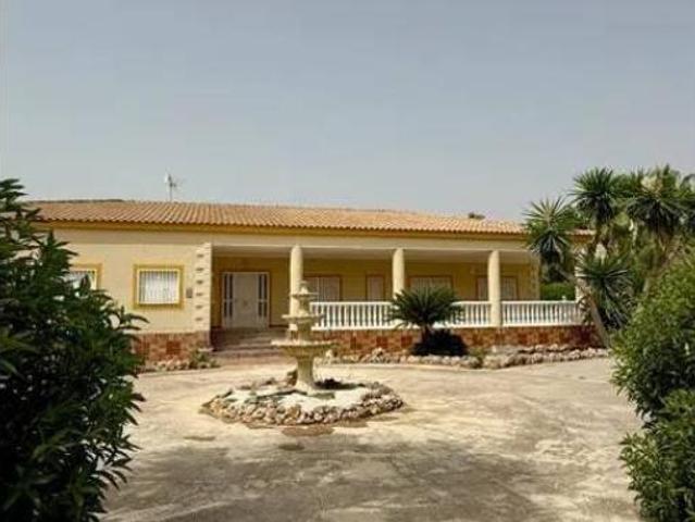 Chalet en venta en la Foia, el Baix Vinalopó