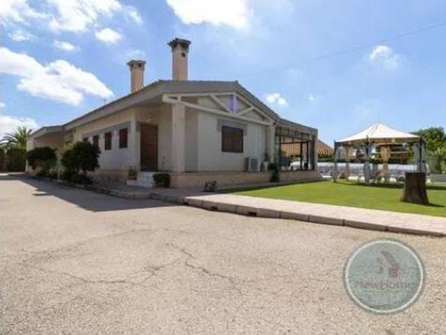Chalet en venta en la Foia, el Baix Vinalopó