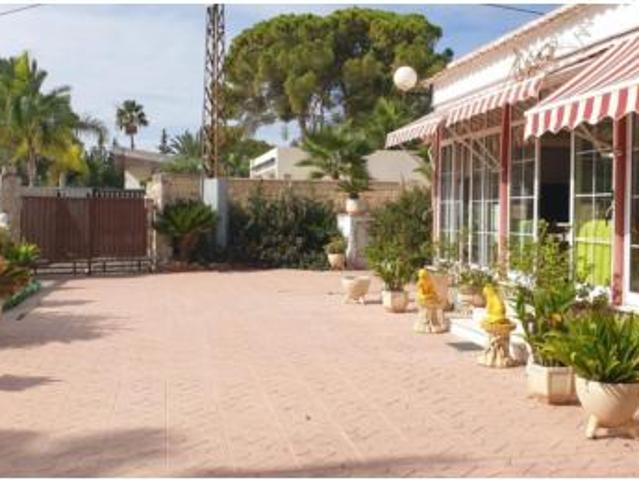 Chalet en venta en Penya de les Àguiles, el Baix Vinalopó