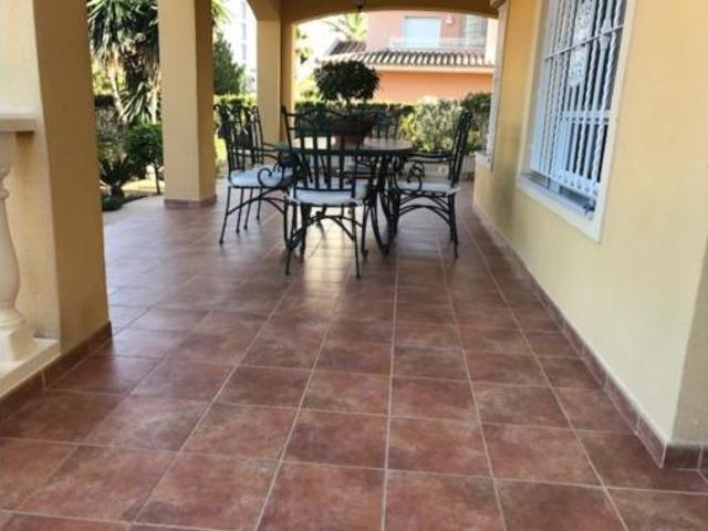 Chalet en venta en Atzavares, el Baix Vinalopó
