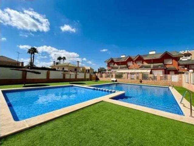 Chalet en venta en Atzavares, el Baix Vinalopó