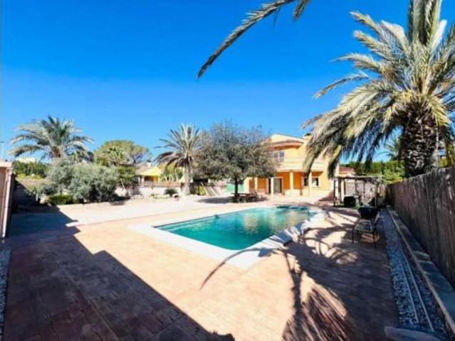 Chalet en venta en Urbanització L'Ermita Vella, el Baix Vinalopó