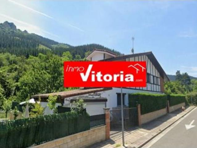 Chalet en venta en Eskoriatza, Guipúzcoa