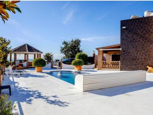 Chalet en venta en Barriada Islas Canarias, Costa del Sol Occidental