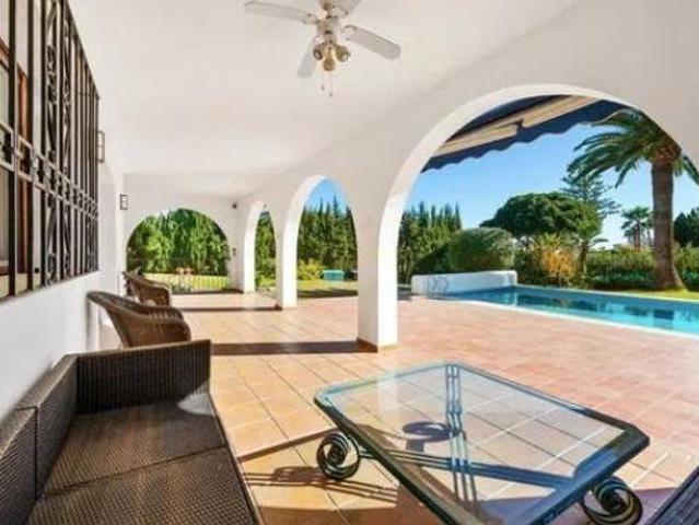 Chalet en venta en Nueva Atalaya, Costa del Sol Occidental