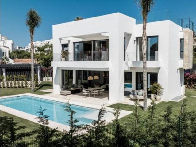 Chalet en venta en El Campanario Estepona, Costa del Sol Occidental