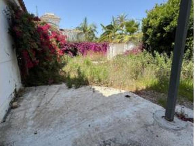Chalet en venta en Barriada Islas Canarias, Costa del Sol Occidental