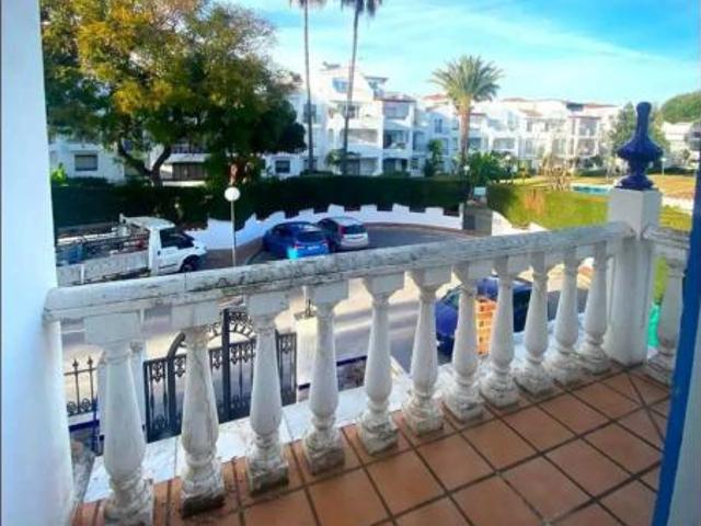 Chalet en venta en Main Entrance Park Beach Estepona, Estepona