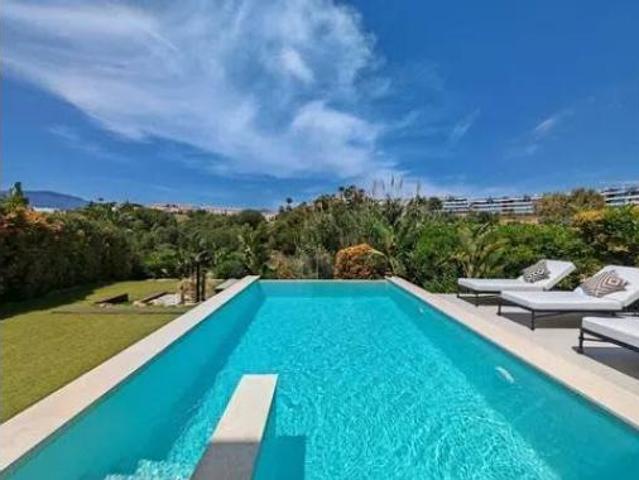 Chalet en venta en Las Lomas, Costa del Sol Occidental