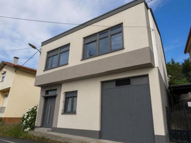Chalet en venta en O Penedo de Riba, Ferrol