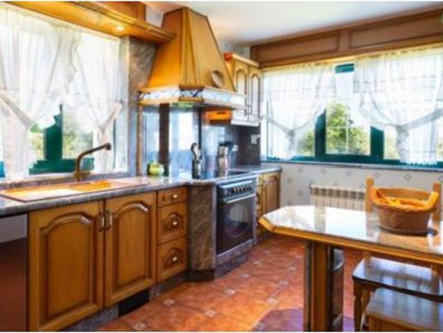 Chalet en venta en A Pomba, Ferrol