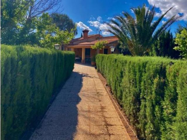 Chalet en venta en Fernán Caballero, Castilla-La Mancha