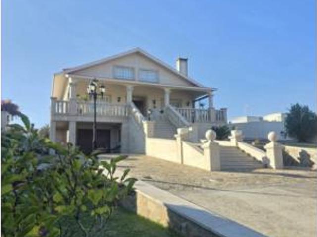 Chalet en venta en A Areosa, Ferrol