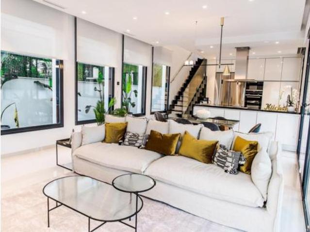 Chalet en venta en Urbanització Coblanca, la Marina Baixa