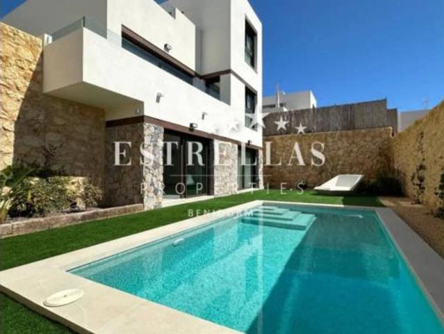 Chalet en venta en la Marina Baixa, Valencia