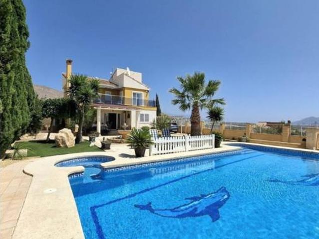 Villa en venta en Finestrat