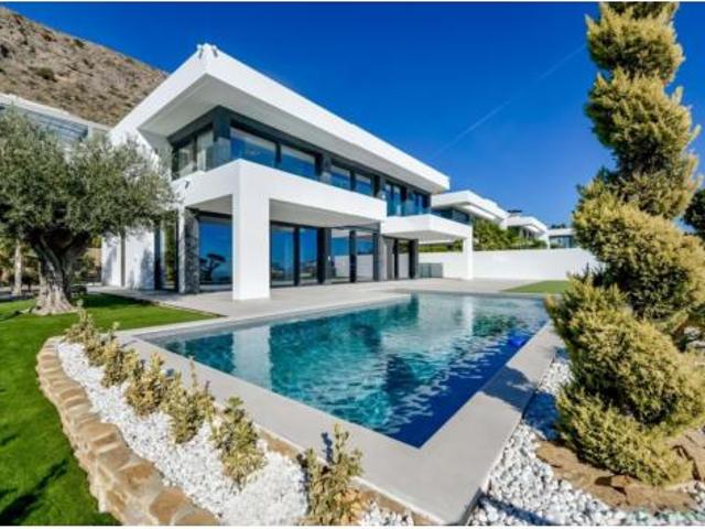 Villa en venta en Finestrat, Urbanització Golf Badia