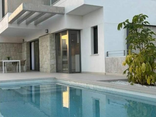 Chalet en venta en la Marina Baixa, Valencia