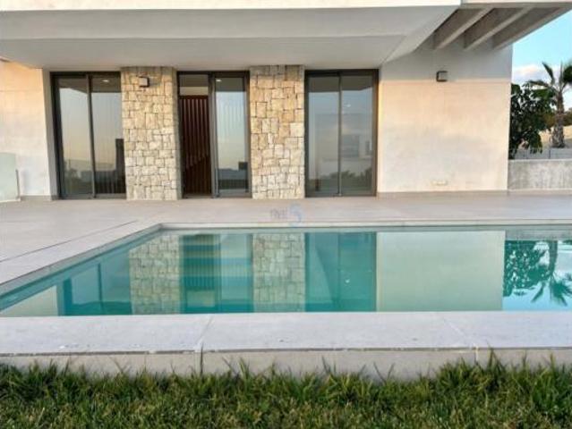 Chalet en venta en la Marina Baixa, Valencia