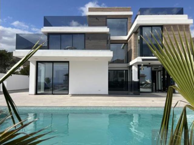 Chalet en venta en la Marina Baixa, Valencia
