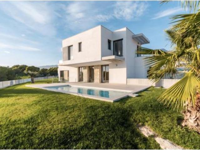 Chalet en venta en la Marina Baixa, Valencia