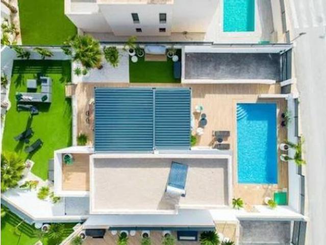 Chalet en venta en la Marina Baixa, Valencia