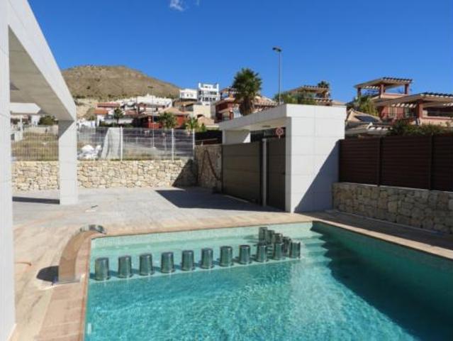 Chalet en venta en la Marina Baixa, Valencia