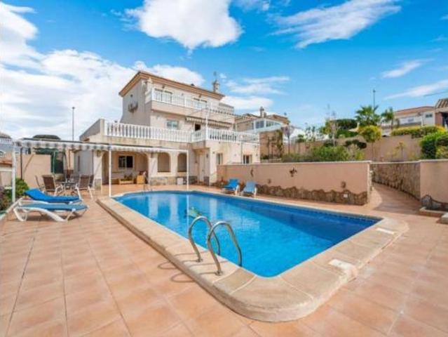 Chalet en venta en Formentera Del Segura