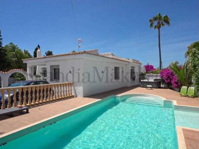 Villa en venta en Formentera Del Segura, Los Palacios