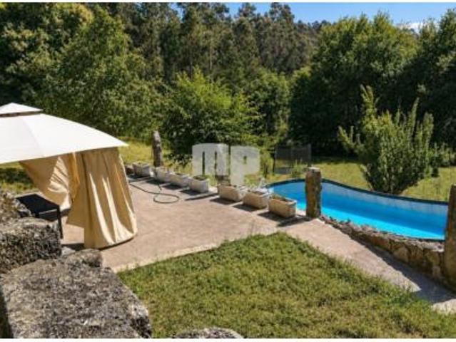 Chalet en venta en Rial de Baixo, A Igrexa